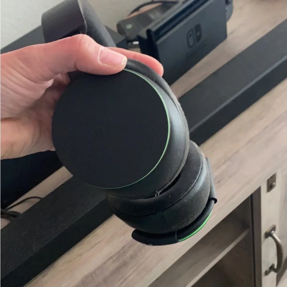 Microsoft - Xbox Wireless Headset for Xbox Series X|S, Xbox One, and Windows 1